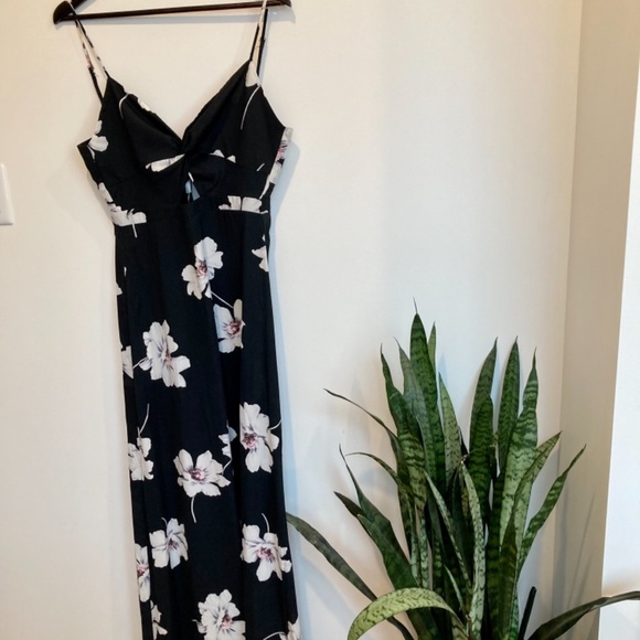 Dee Elly Floral Floor Length Dress - Picture 2 of 2